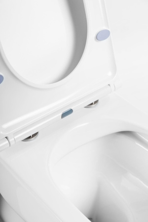 Унитаз подвесной безободковый BelBagno ONDA BB066CHR/BB870SC