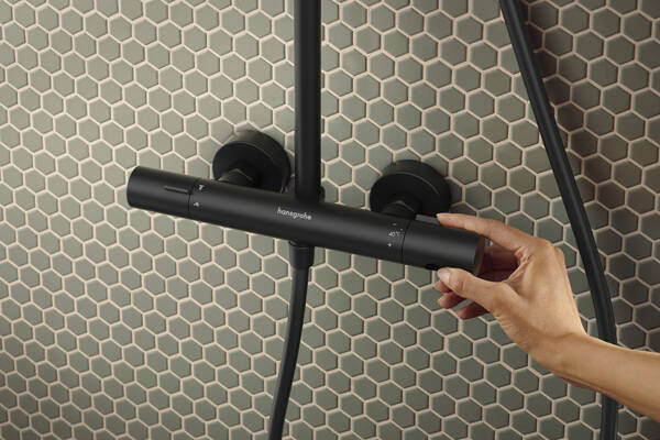 Душевая система Hansgrohe Activera S 28083670. черный матовый 28083670