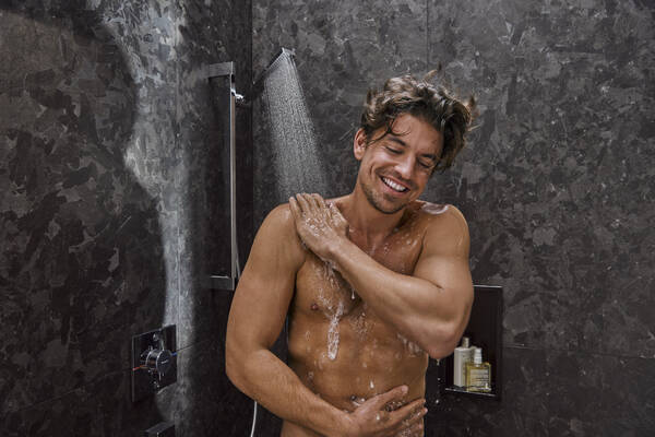 Термостат для скрытой установки Hansgrohe ShowerSelect Comfort S. 15572000. хром 15572000