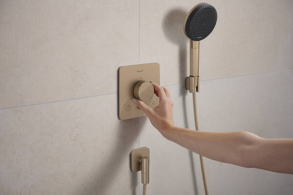 Настенная розетка с обратным клапаном Hansgrohe FixFit Fine Q 28884140. матовая бронза 28884140