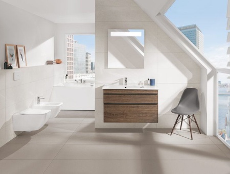 Унитаз Villeroy & Boch Venticello, подвесной с сиденьем, 4611RLR1