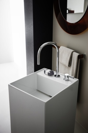 Напольная раковина Kartell by laufen 37,5х43,5х90 см, без отверстия перелива, с 1 отверстием для смесителя, санфарфор 8.1133.1.000.111.1