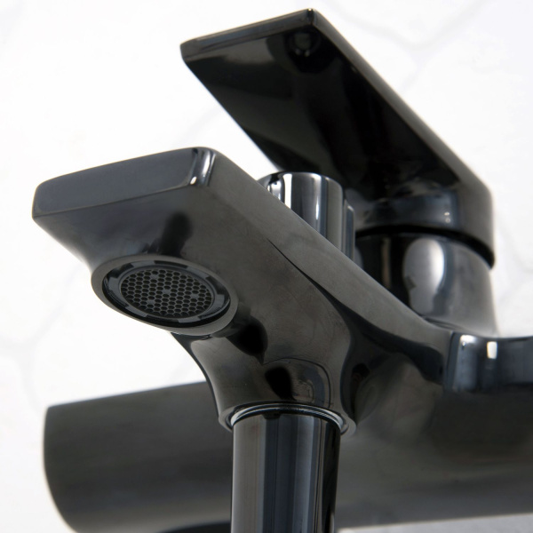 Смеситель для ванны с коротким изливом WasserKRAFT Glan 6601