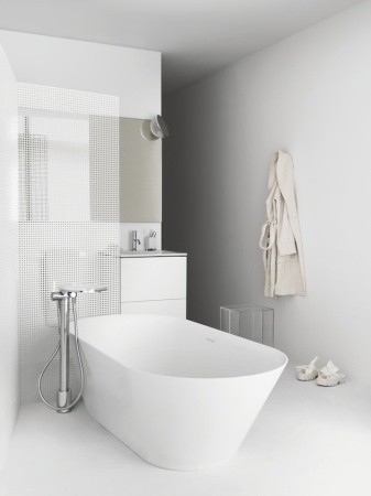 Ванна из материала Sentec Kartell by laufen 171,5х81,5 см, отдельностоящая, овальная 2.2633.2.000.000.1