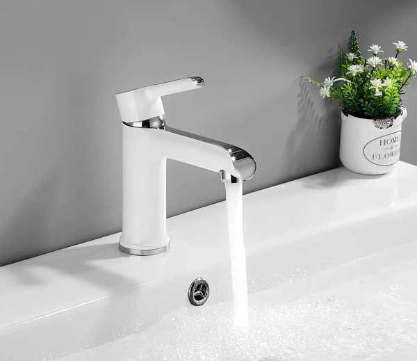 Смеситель для раковины Shevanik S6001F, белый/хром