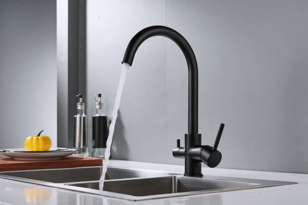 Смеситель для кухни с подключением фильтра Shevanik S128H, черный