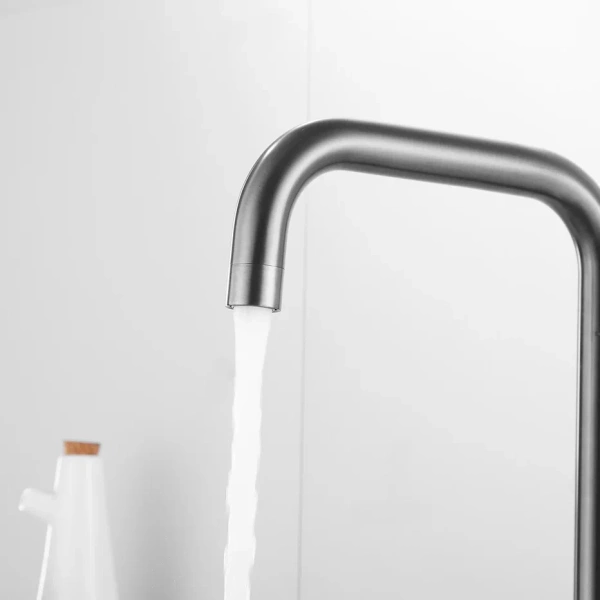 Смеситель для кухни с подключением фильтра Shevanik S228T, оружейная сталь