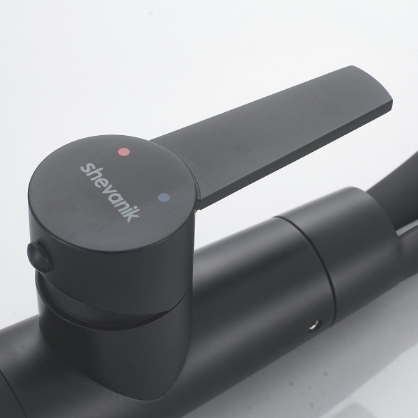 Смеситель для кухни с гибким изливом и режимом "душ" Shevanik S943H-3, черный