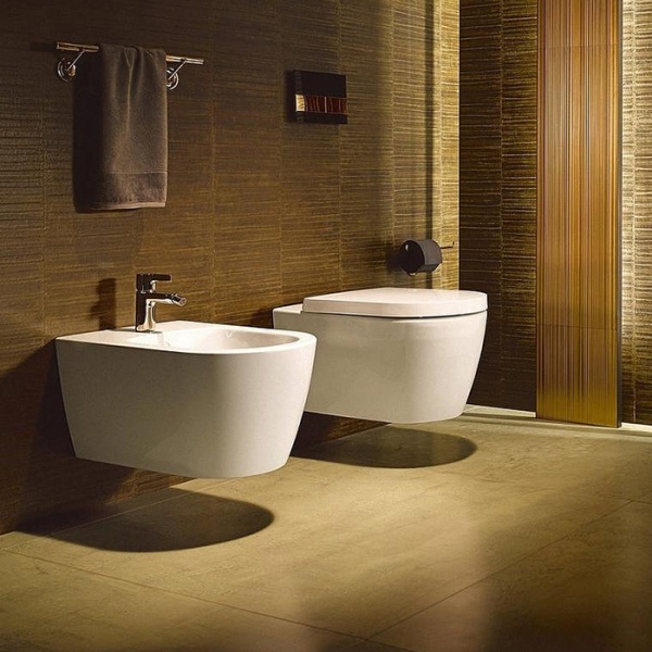 Duravit Me by Starck Комплект: унитаз подвесной, безободковый, покрытие Durashield, сиденье SoftClose, цвет: белый 452909AAA1 (252909AA00+002009)