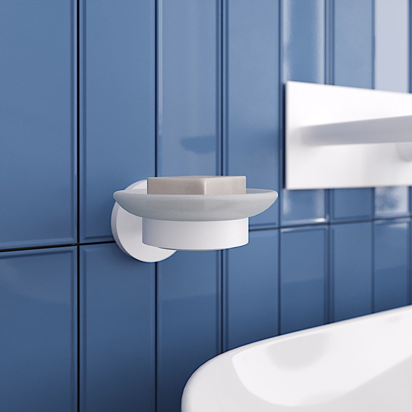 Стеклянная мыльница с латунным настенным держателем Wellsee Finishing Touch 182505000 (цвет мыльницы матовый, цвет держателя белый матовый). Для применения в ванной комнате и кухне