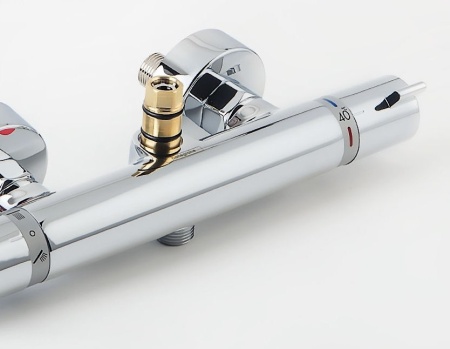 Hansgrohe Croma  220 Showerpipe душевая система хром 27185000
