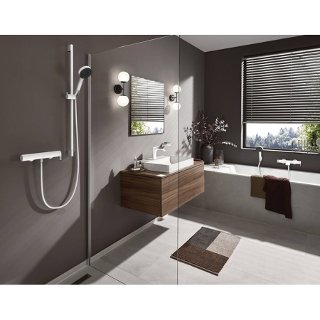 Hansgrohe Vivenis Смеситель для ванны белый матовый 75420700