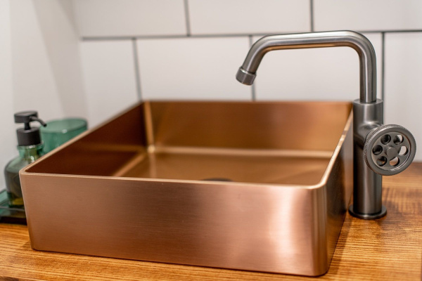 Смеситель для раковины Laveo Muro BAU_925D графит