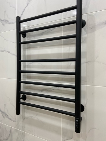 Полотенцесушитель Электрич. с/т GROIS Laura GR-132 500x 800 RAL 9005 П8 U черный матовый