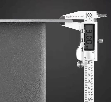 Кухонная мойка Roxen Vespa 60х50 правая, с коландером и дозатором, сатин 560230-60R