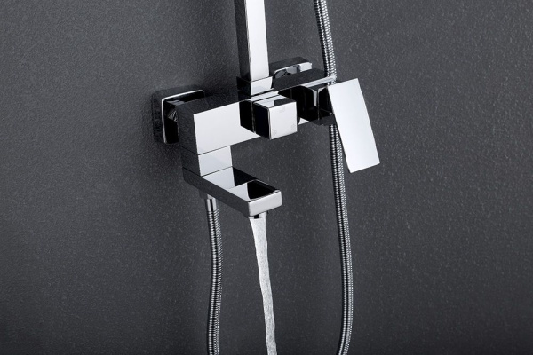 Душевая стойка ABBER Daheim AF8216 с изливом, хром