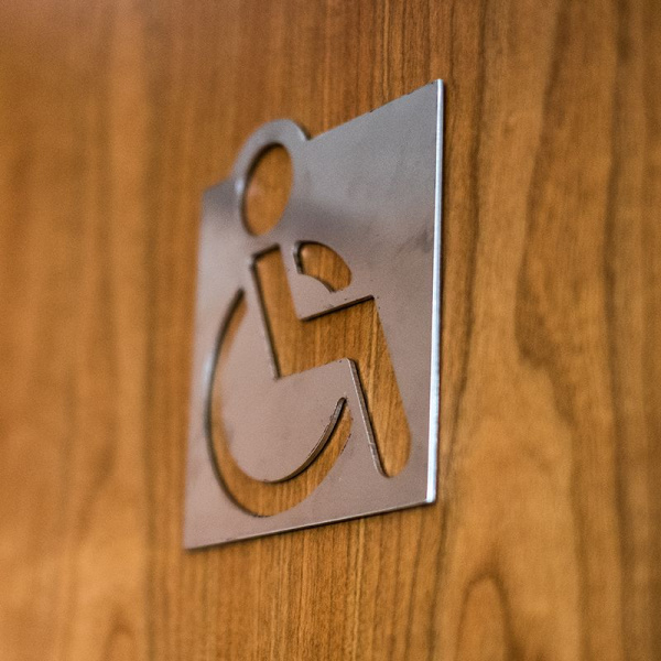 Табличка "Туалет для инвалидов" Bemeta Hotel 111022022