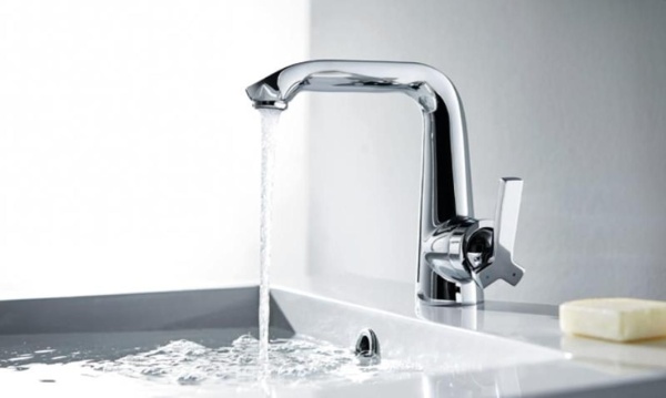 Смеситель для раковины Bravat Waterfall F173107C-1, хром