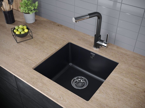 Мойка GERA 50, IT-GRANIT, PM104546-BLM, черный, 445х460, подст. мон. Paulmark