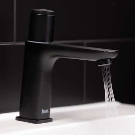 Смеситель для умывальника IDDIS Slide с кнопочным управлением SLIBLBTi01