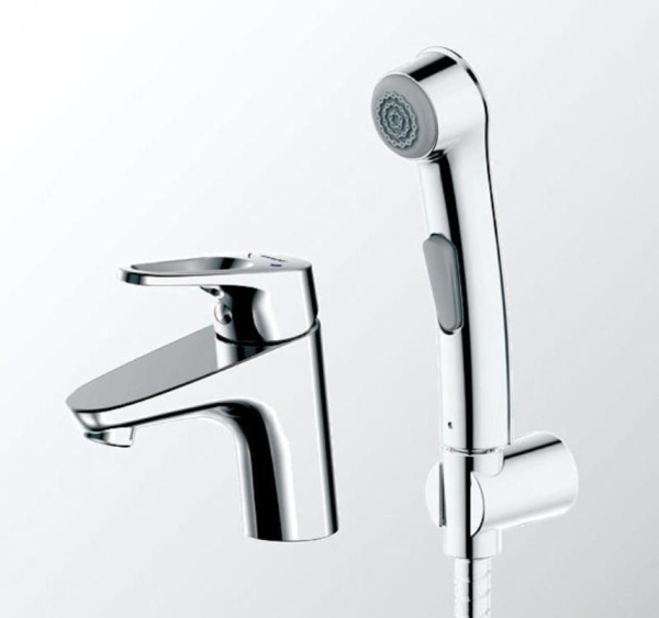 Смеситель для раковины с гигиеническим душем Bravat Drop-D F148162C-1, хром