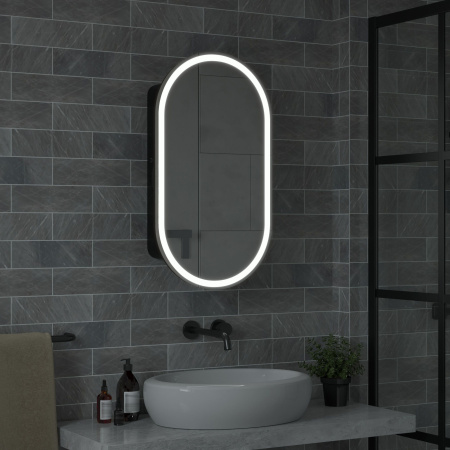 Зеркальный шкаф для ванной капсульный 45х80см "Reflexion Black" с LED подсветкой и сенсором RF2003BL черный