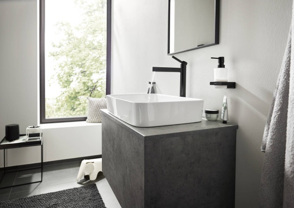 Hansgrohe Finoris Смеситель для раковины однорычажный 110 со сливным клапаном Push-Open белый матовый 76070700