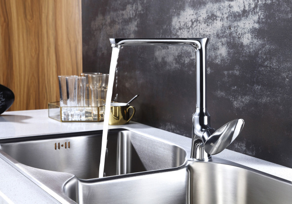 Смеситель Lemark Nero LM0205C для кухни Смеситель Lemark Nero LM0205C для кухни