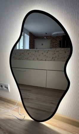 Зеркало EMZE Led Асимметричное с подсветкой и УФ-окантовкой 45x77 (черный)