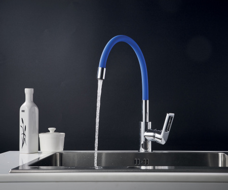 Смеситель Rossinka Z35-35U-Blue для кухни с гибким цветным изливом