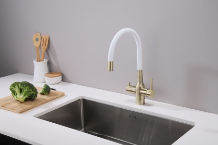 Смеситель для кухни SALIX, бронза, белый шланг, Sa213419-BRw, Paulmark