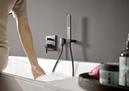 Hansgrohe Finoris Смеситель для ванны однорычажный скрытого монтажа белый матовый 76415700
