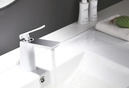 Смеситель для раковины Rose R14F R1401F, белый/хром