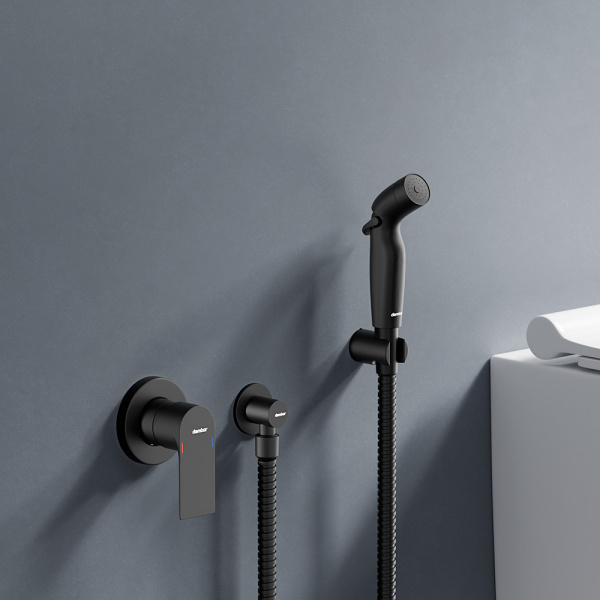 477510300 Apollo Смеситель Damixa монтируемый в стену с гигиеническим душем, черный