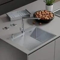 Кухонная мойка Roxen Vespa 60х50 правая, с коландером и дозатором, сатин 560230-60R